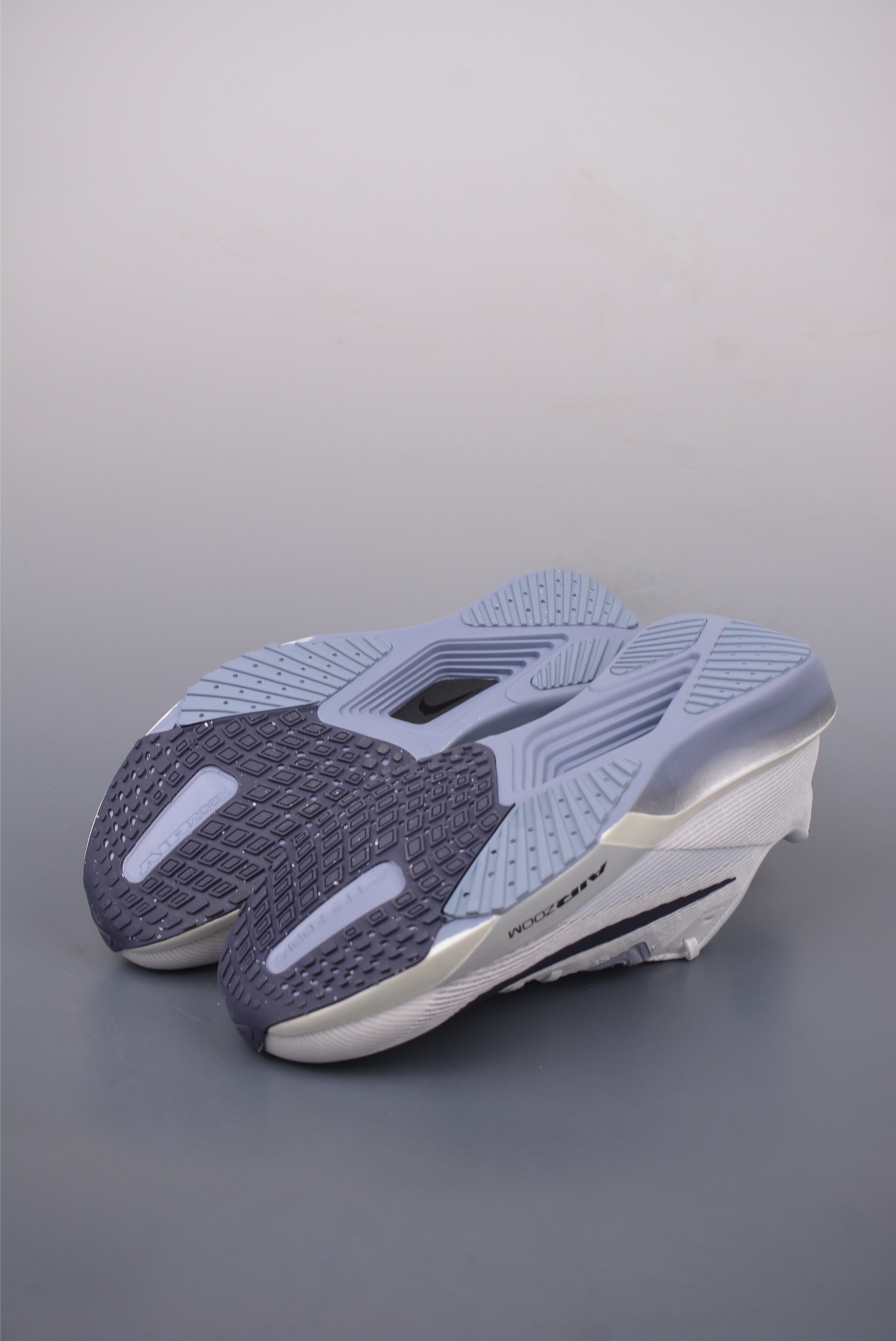 Nike Air Zoom Rival Fly 4 Running Shoes Cream White Gray Purple FV6040-102