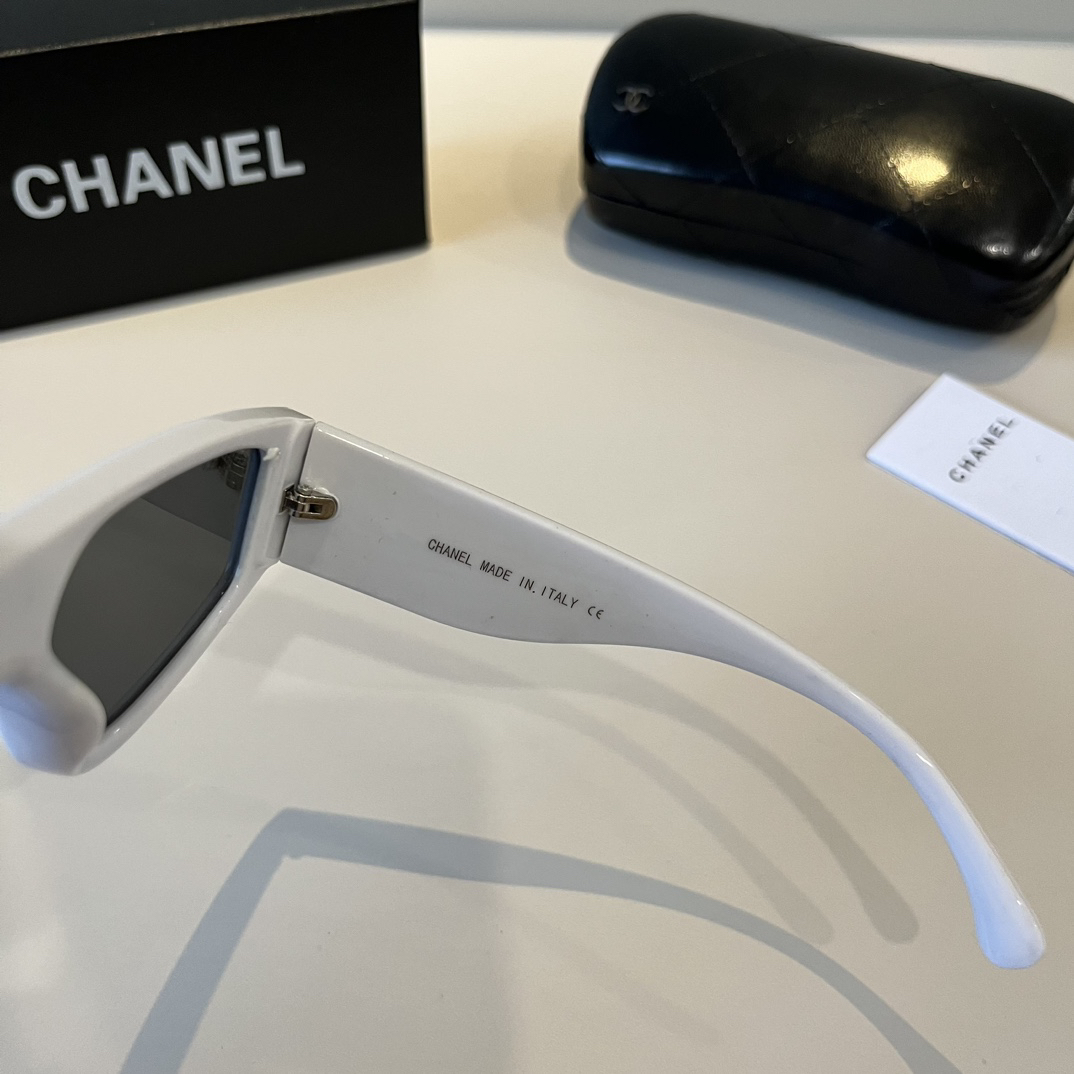 Chanel round frame sunglasses