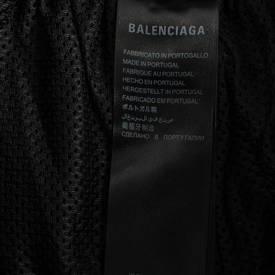Balenciaga 24Fw Paris Lettering Manchester United Red Stripe Trousers