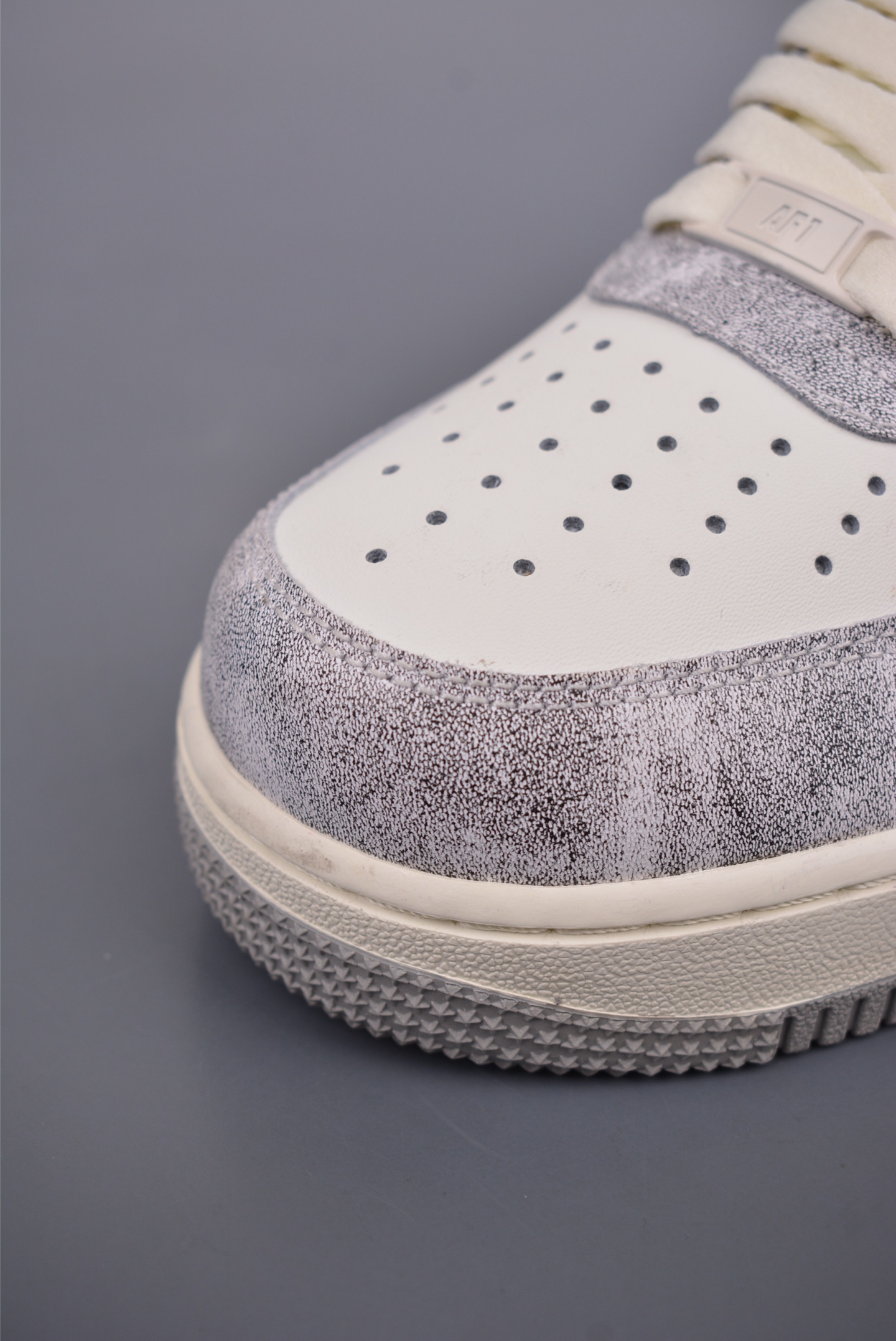 Nike By You Air Force 1'07 Low Retro SP Leather Off-White Dark Grey BL5866-901