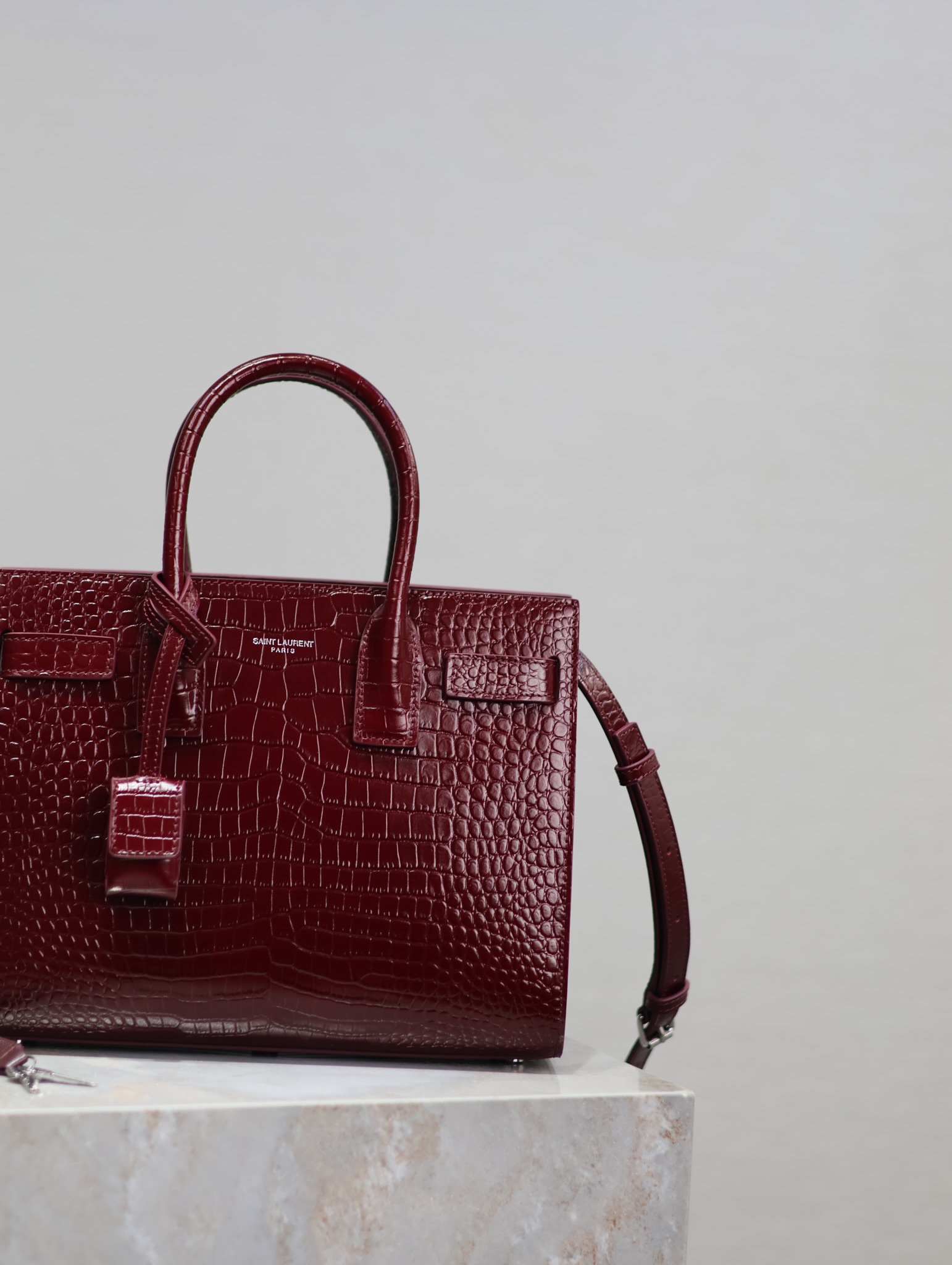 Yves Saint Laurent sac de jour accordion bag 421863
