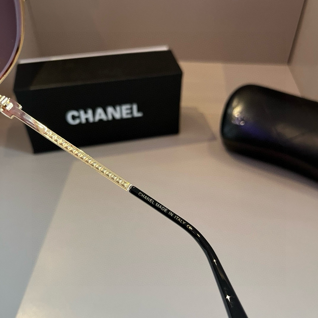 Chanel round frame sunglasses