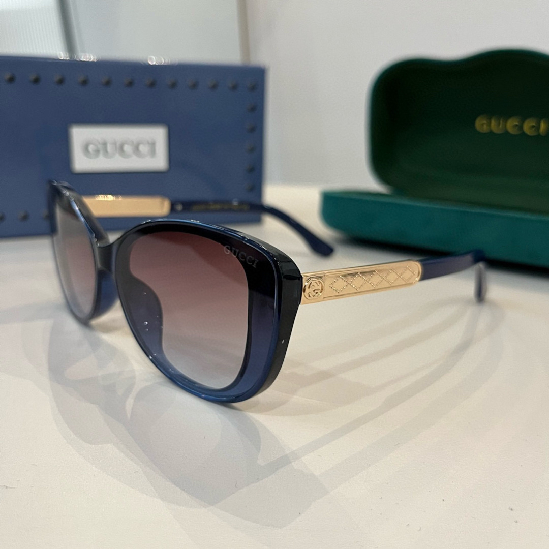Gucci Round Frame Sunglasses