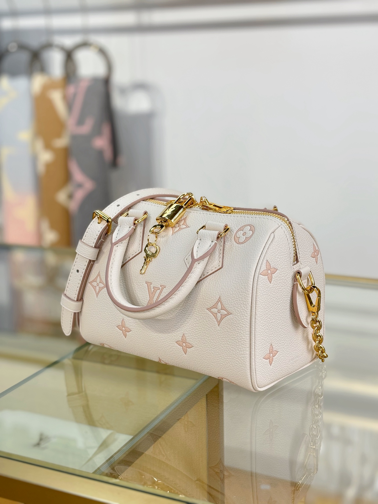 Louis Vuitton SPEEDY BANDOULIÈRE 20 Handbag M14291
