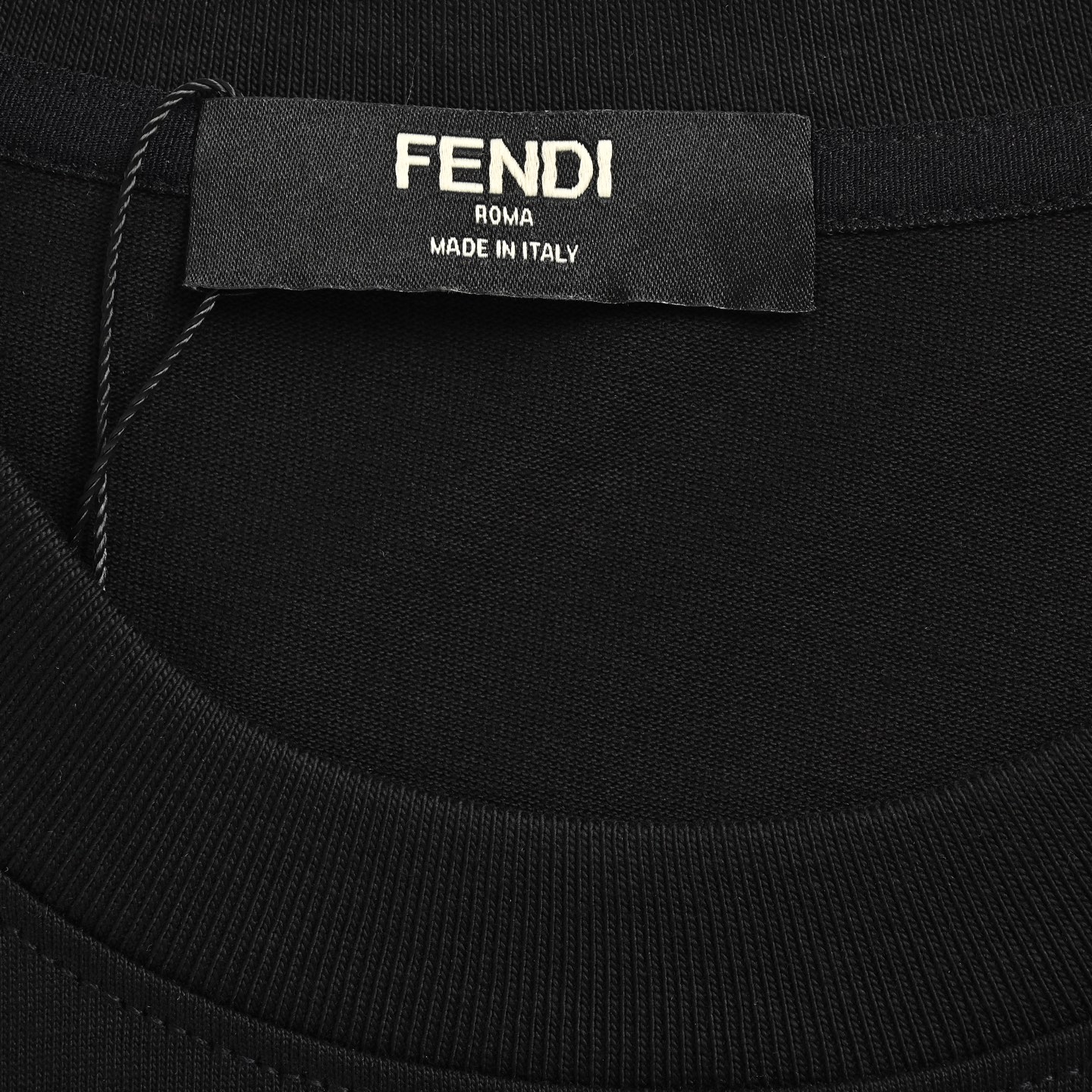 Fendi 25ss chest badge embroidered short sleeves