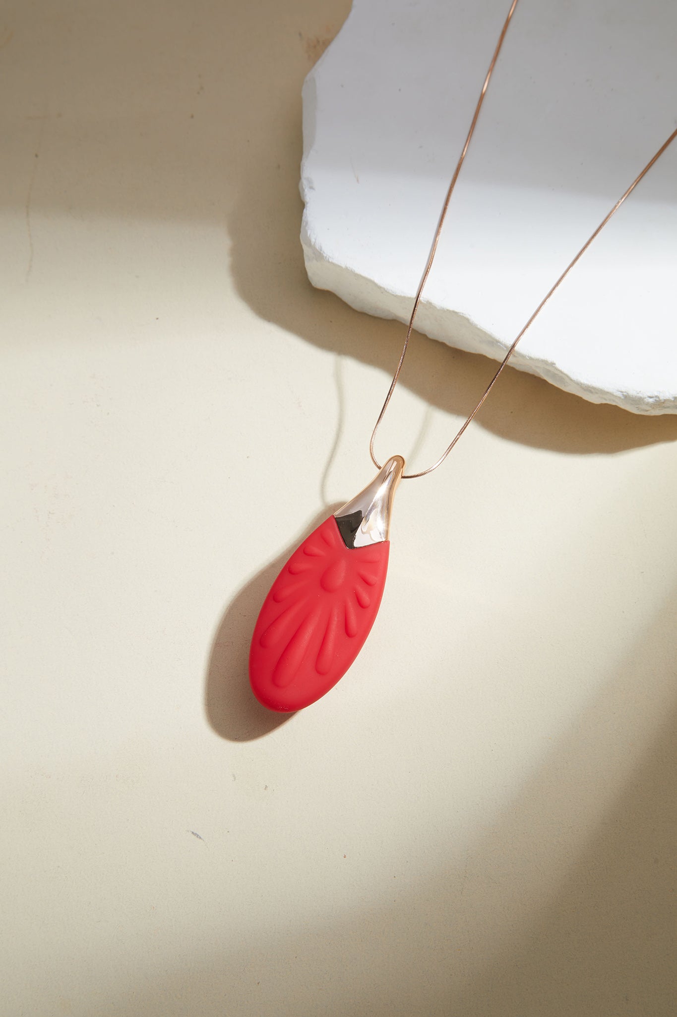 Dewdrop Necklace Vibrator