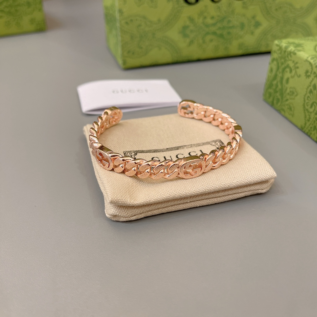 Gucci GG Flat Rose Gold Bracelet