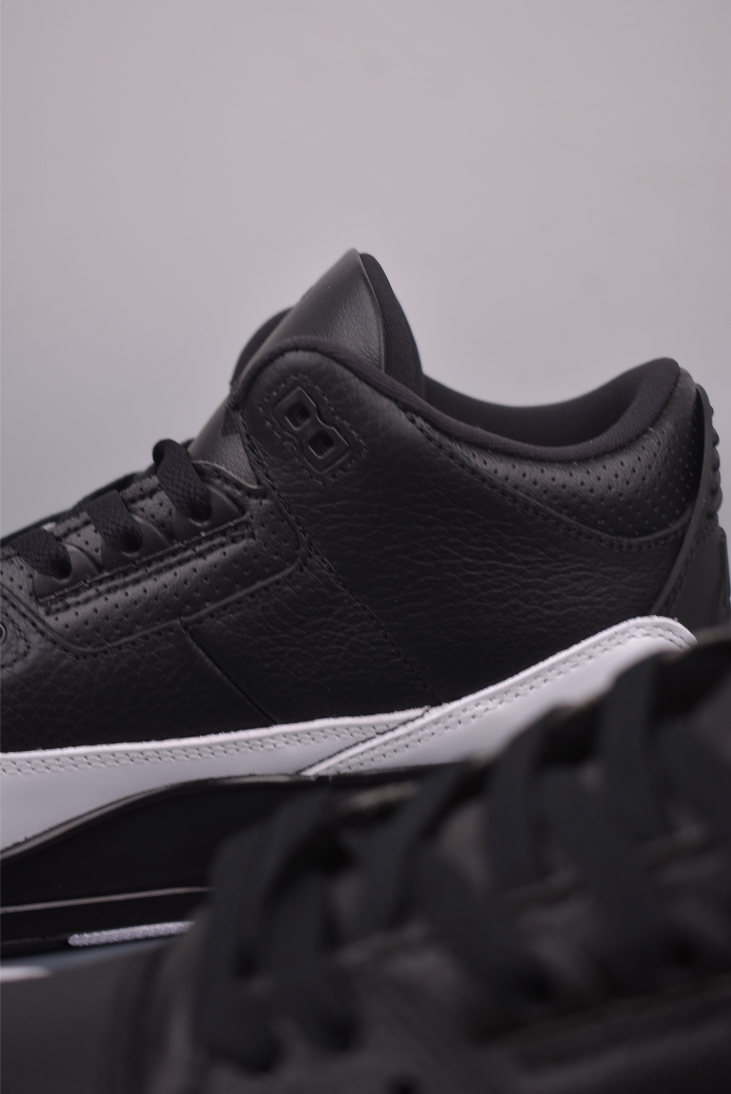 Fragment Design x Air Jordan 3 Retro DA3595-001