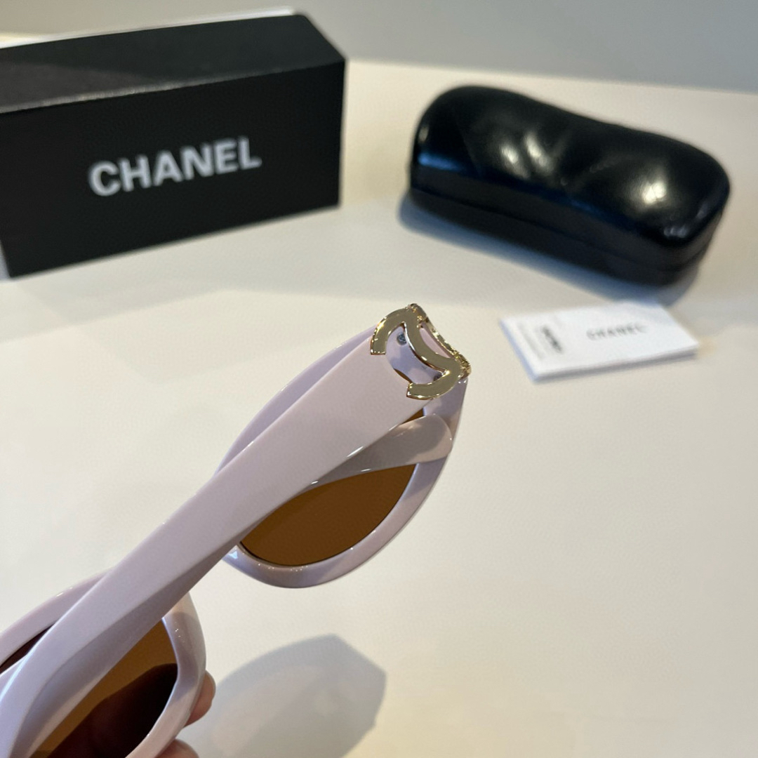 Chanel round frame sunglasses