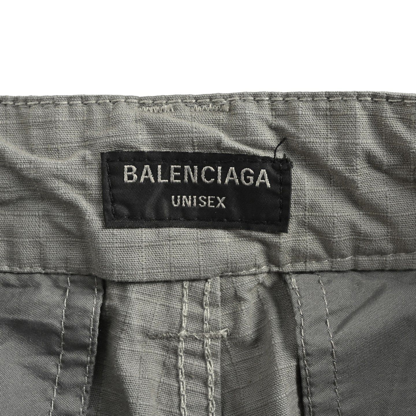 Balenciaga 25ss Loop distressed cargo shorts