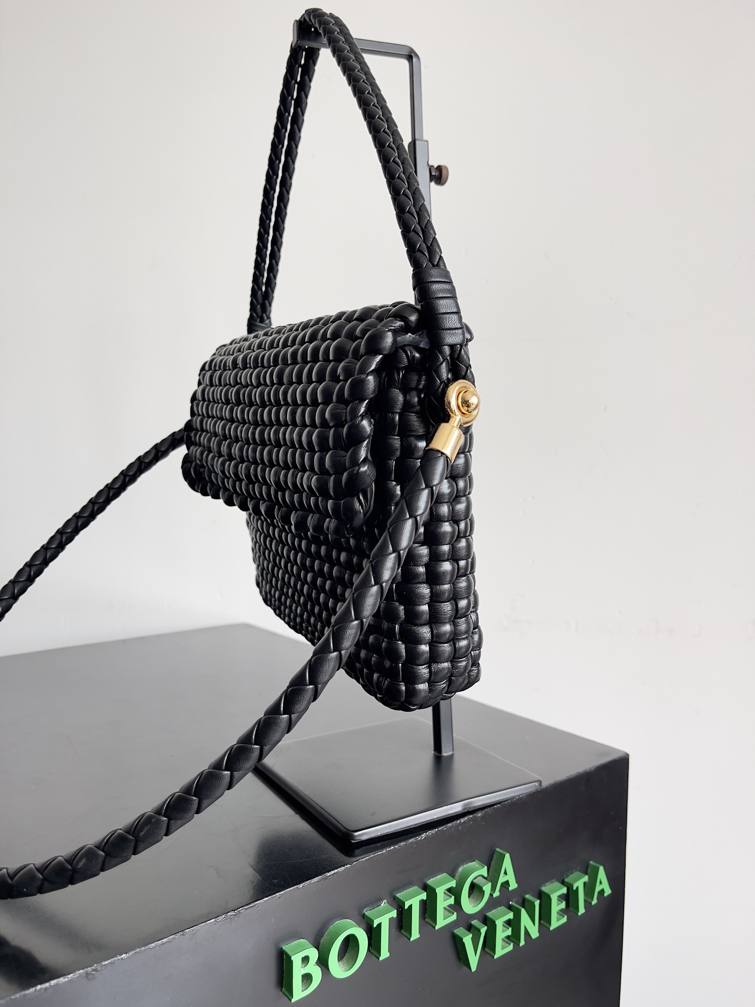 Bottega Veneta Swing Handbag 764073