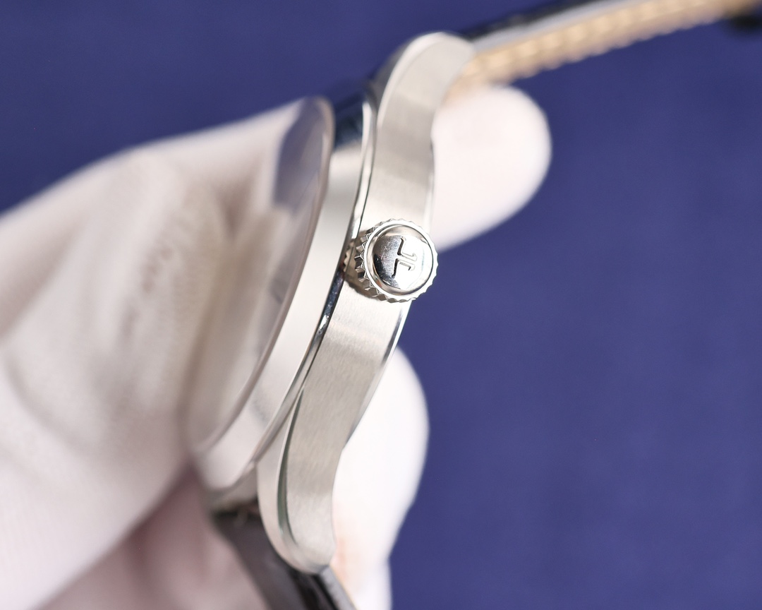 Jaeger-LeCoultre Master Ultra-Thin Series Q1288420