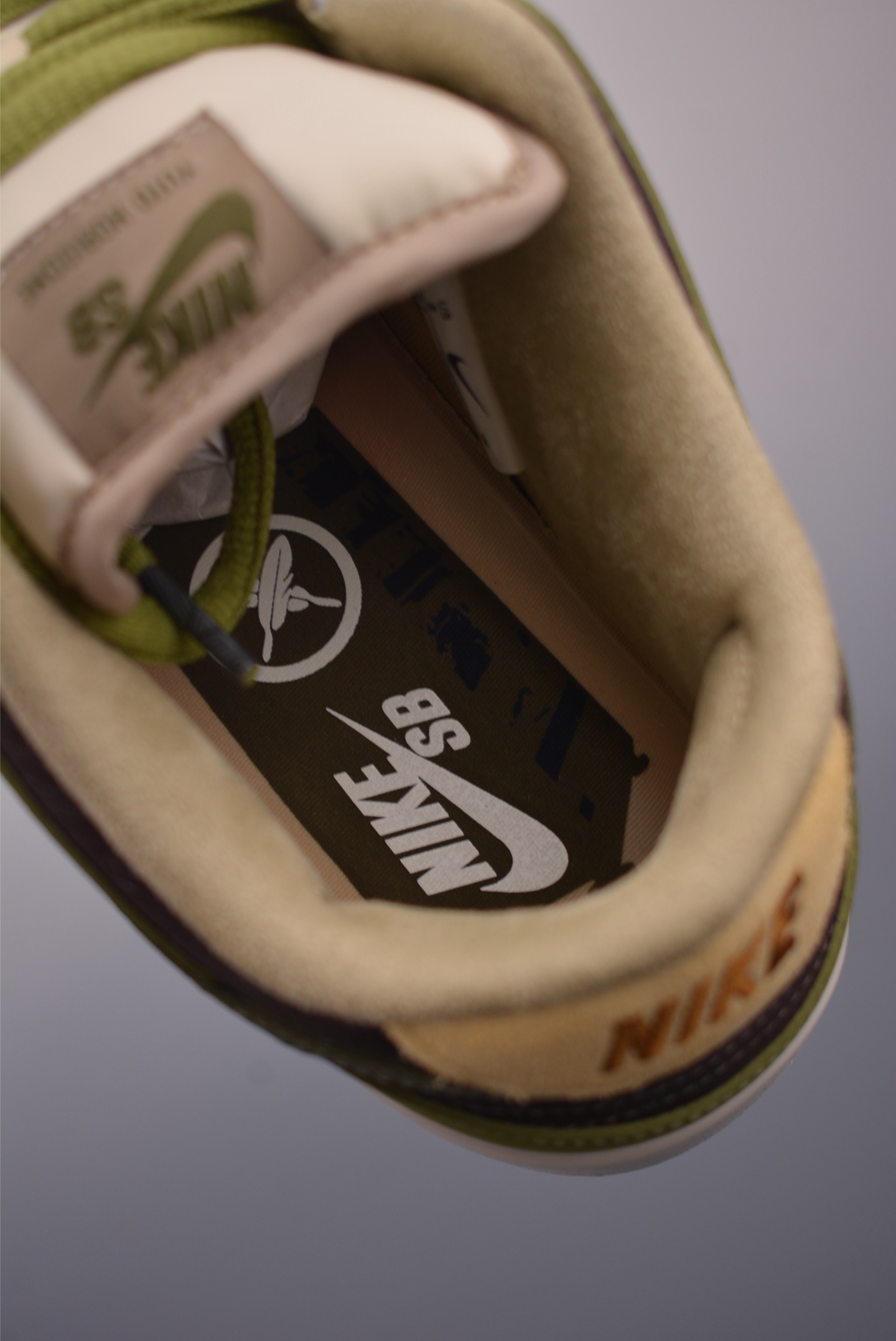 Yuto Horigome x Nike Dunk Low SB “Asparagus” HF8022-300