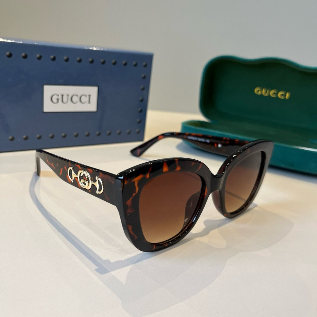 Gucci Round Frame Sunglasses