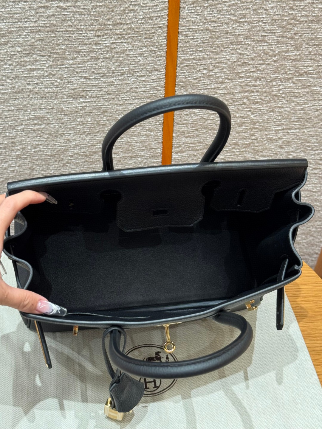 Hermès Birkin 89Noir Handbag (Handmade to Order)