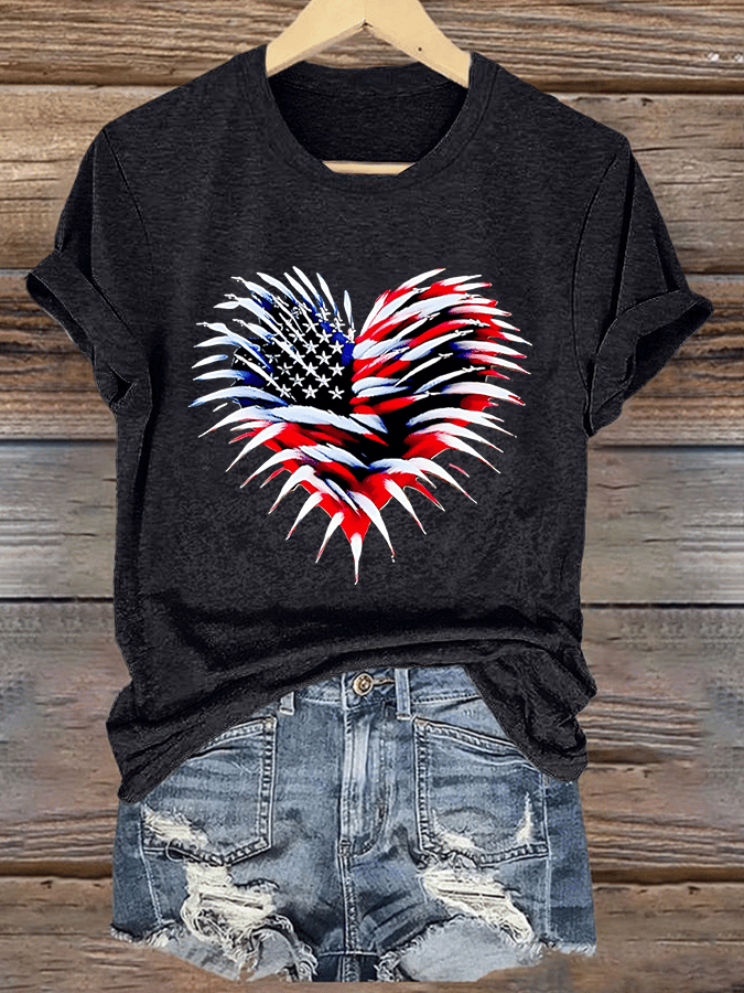 Womens Retro Independence Day Flag Heart Fireworks Print T-Shirt