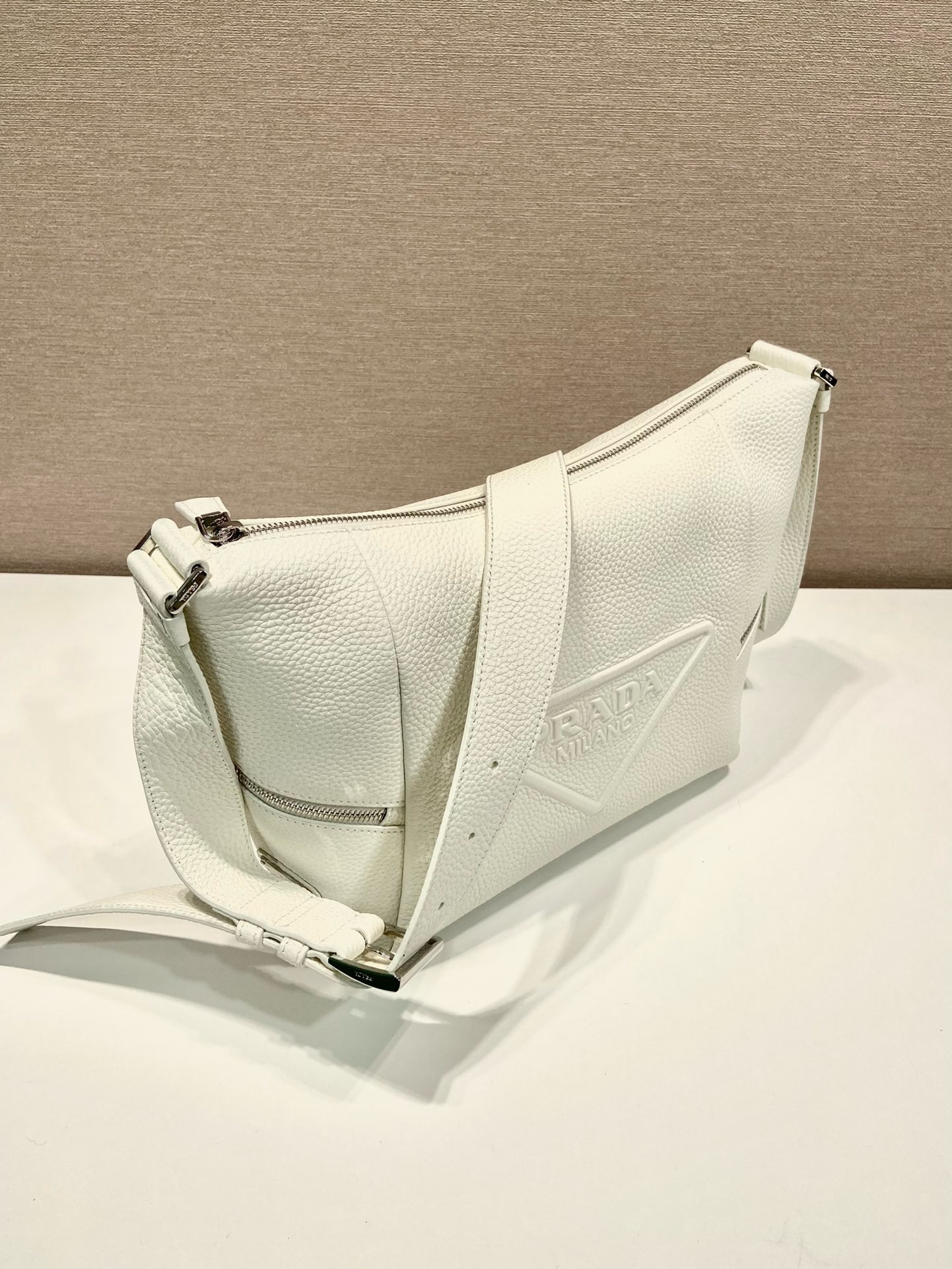 Prada Messenger Bag 2VH165