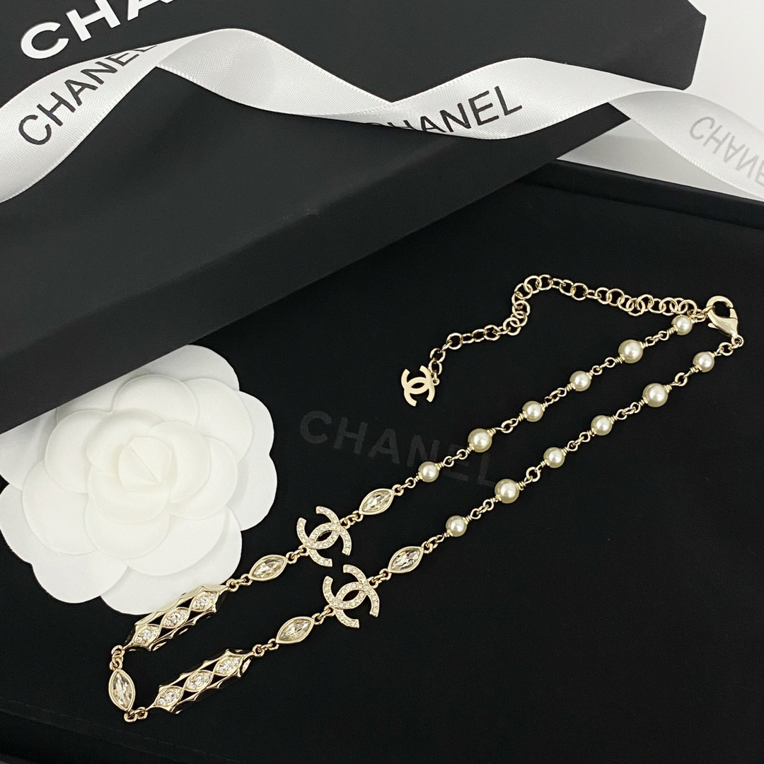 CHAN 24 light gold inlaid short chain choker
