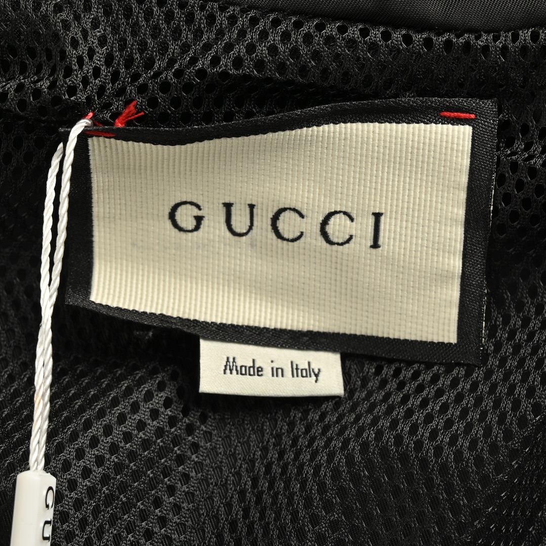Gucci 24Fw logo-laminated waterproof hooded jacket