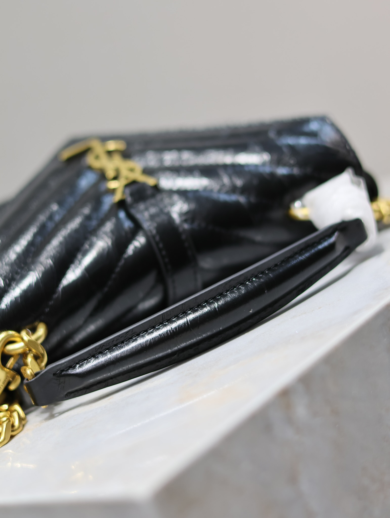 Yves Saint Laurent mini college waxed leather chain bag 779430
