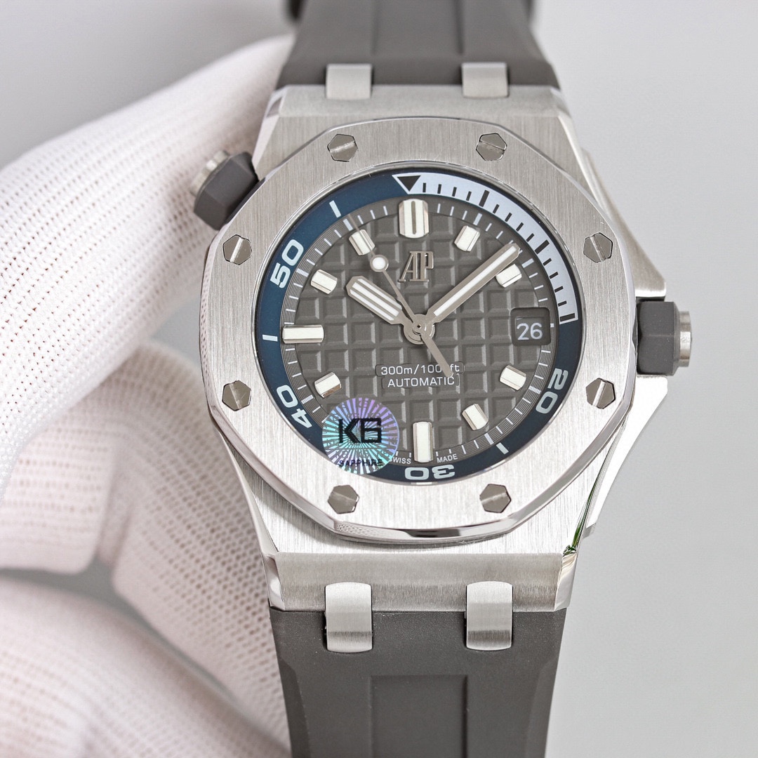 Audemars Piguet Royal Oak Offshore Series 15720ST.OO.A009CA.01