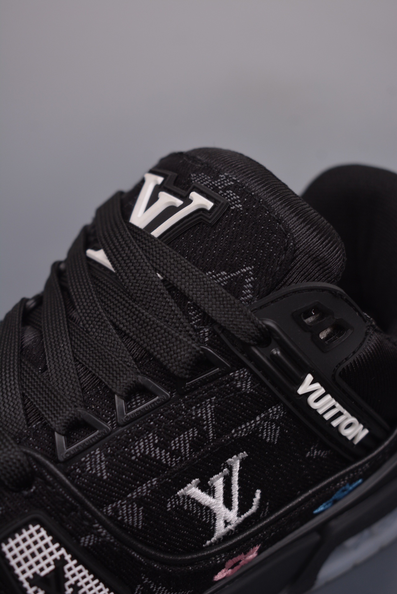 Louis Vuitton Trainer Sneaker Low Black Multicolor Jacquard 1A7S53