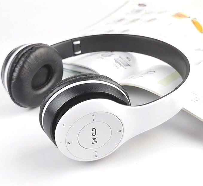 Wireless headphones with built-in microphone and radio. Foldable wireless headphones. Bluetooth 5.0 compatible. Capacity: 6 hours of use and 15 hours of standby time. Wireless headset