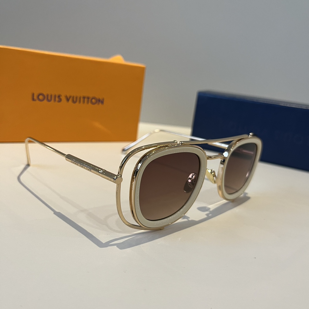 Louis Vuitton round-frame sunglasses