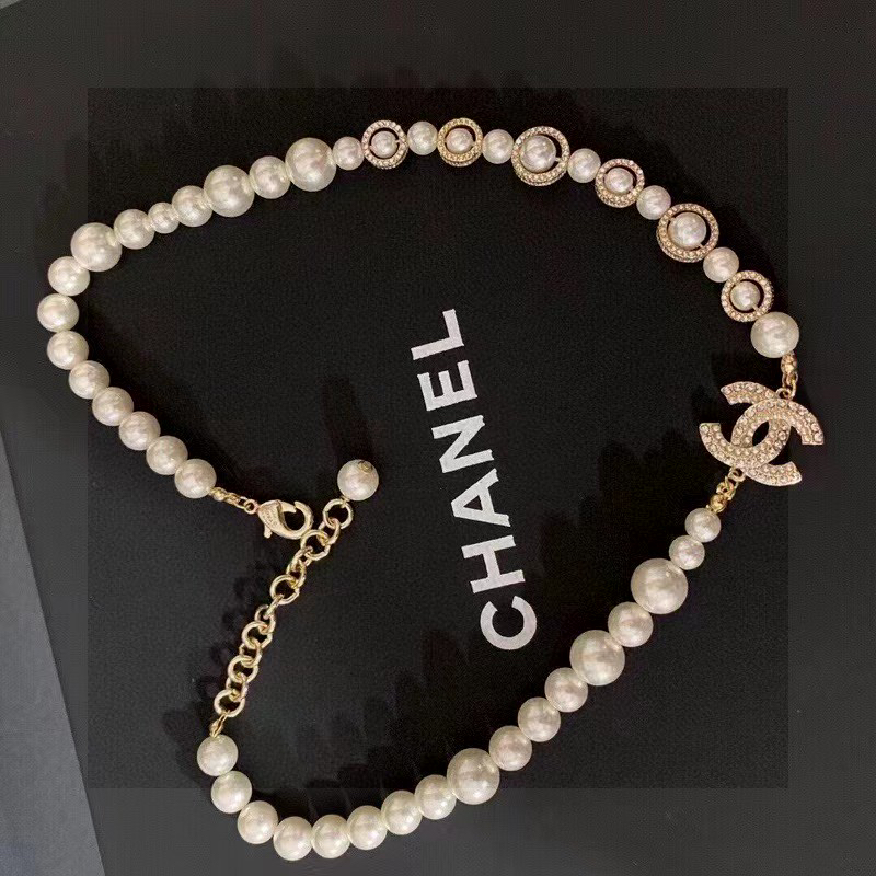Chanel full diamond pearl bow