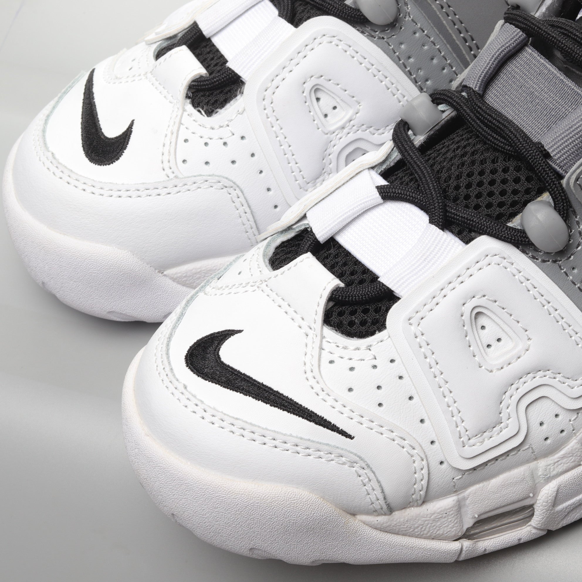 Air More Uptempo 96 Pippen Classic Blacketball Sneaker Series