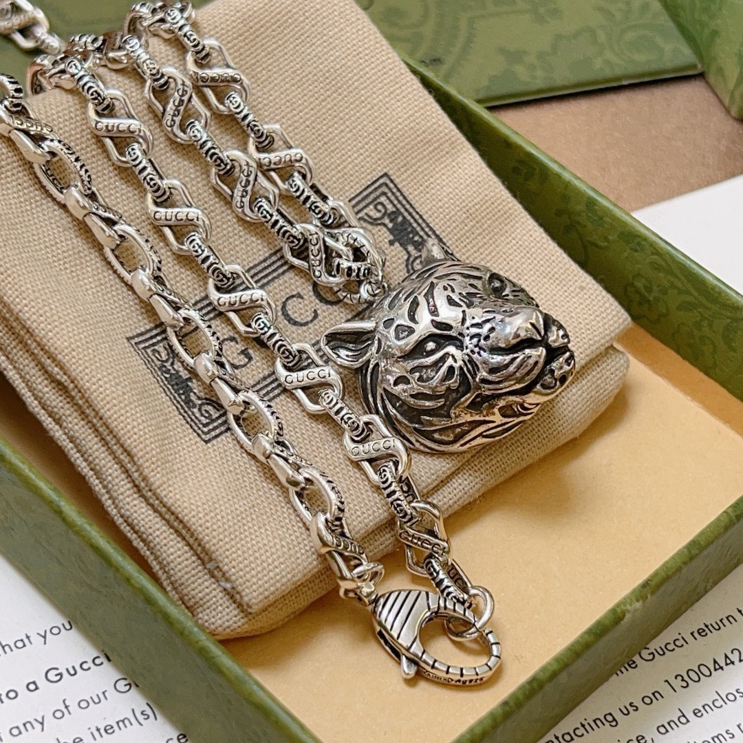 Gucci Anger Forest Series Panther Head Vintage Chain Necklace
