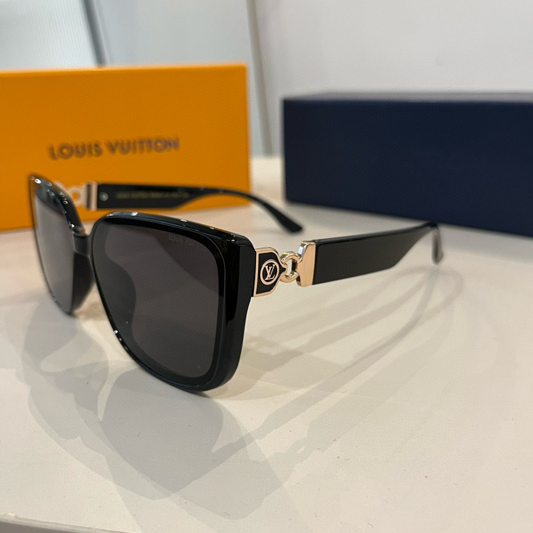 Louis Vuitton Square Frame Sunglasses