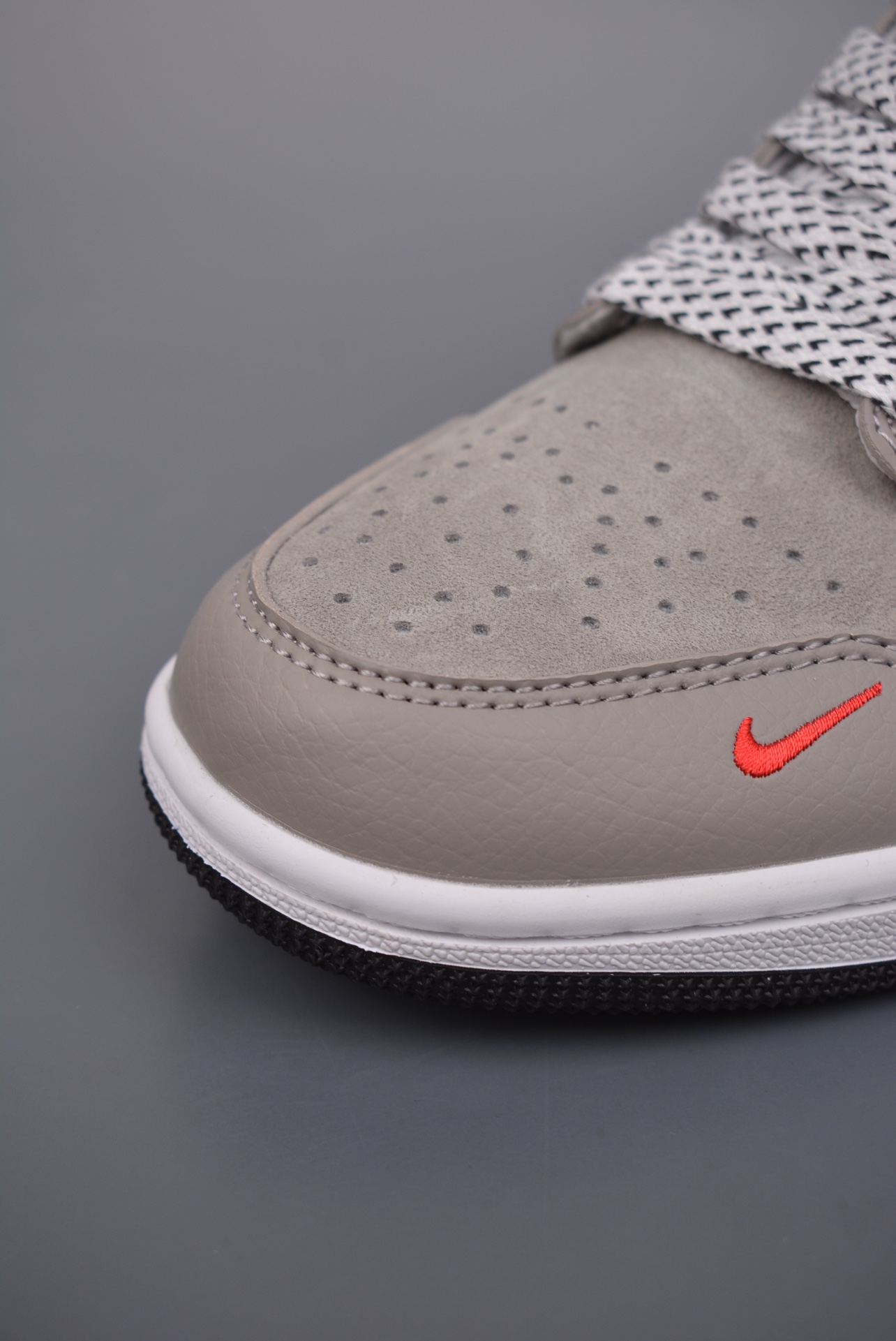 Balenciaga x Nike Air Jordan 1 Low Grey and White XX3318-512