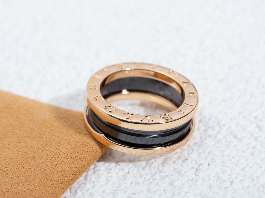 Bulgari Narrow Ceramic Ring