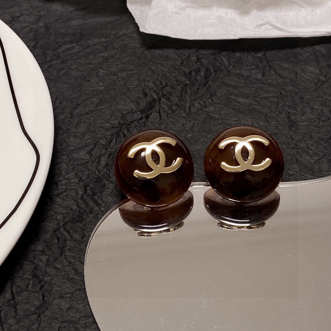 Chanel Vintage Brown Stud Earrings