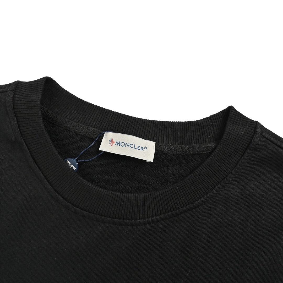Moncler 24Fw vertical letter print crew neck sweatshirt