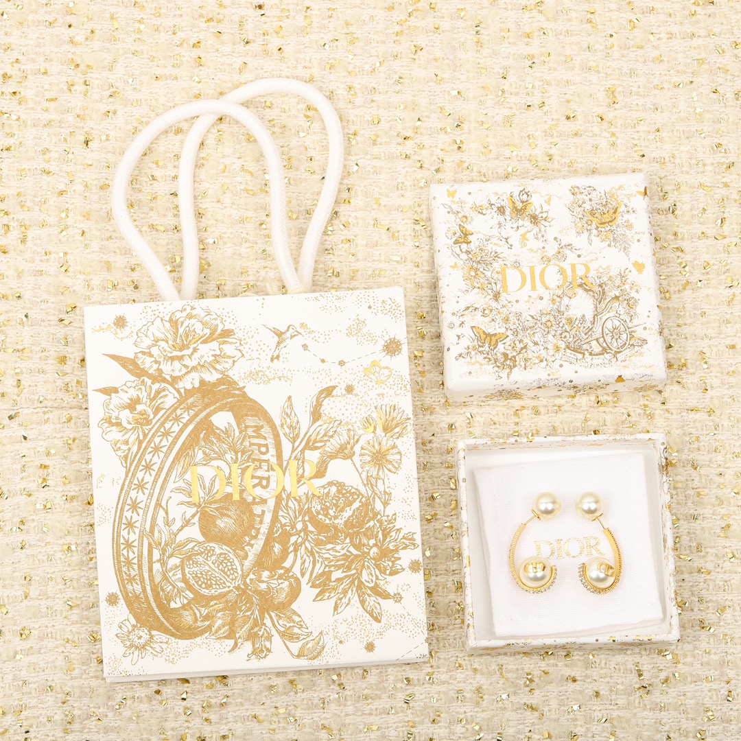 Dior pearl diamond earrings