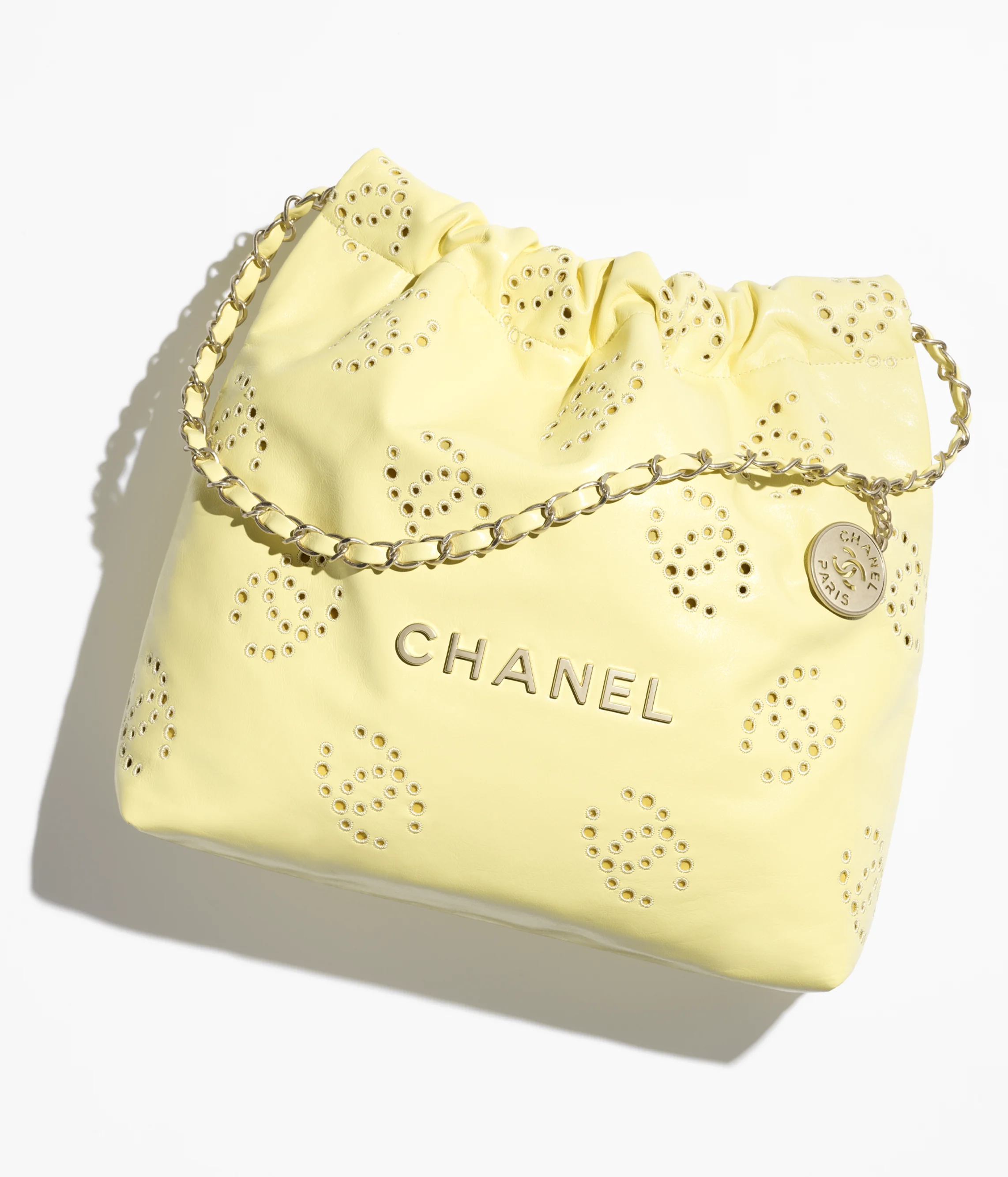 CHANEL 22 Small Handbag Shiny Calfskin & Gold-Tone Metal Light Yellow AS3260-B19648-NAAUK