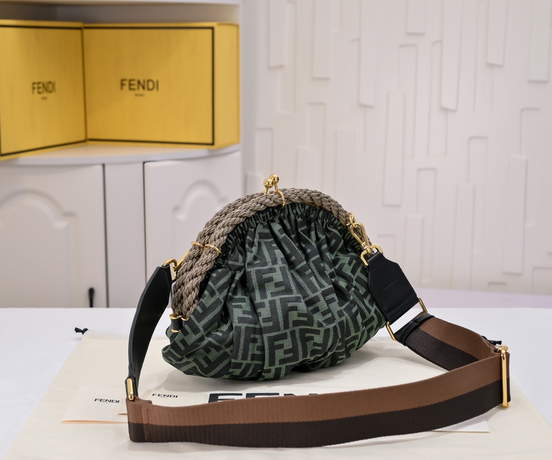 FENDI Shell Cloud Bag 7739
