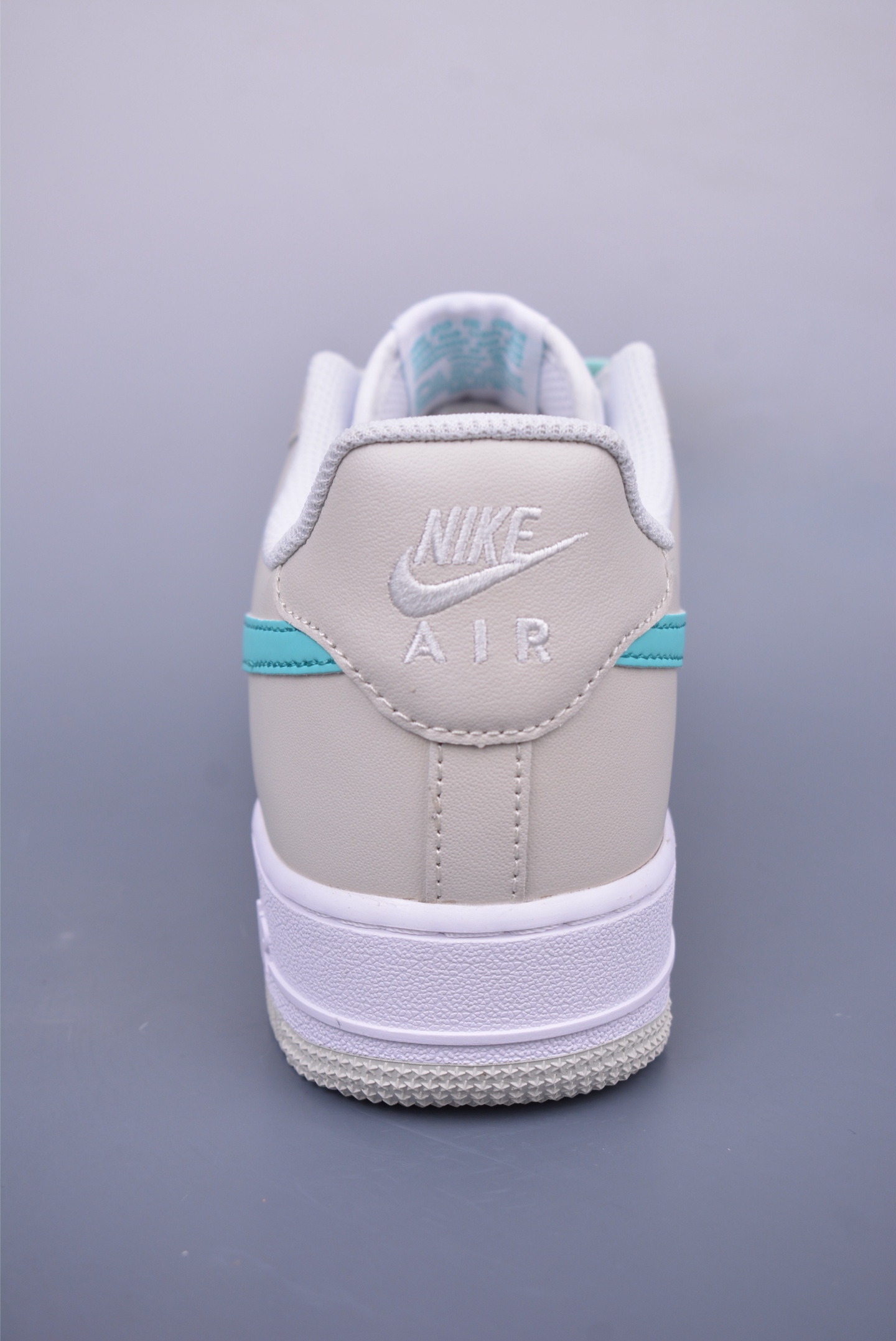 Nike Air Force 1 07 Low Sneakers Blue Hook Gradient LZ6699-555