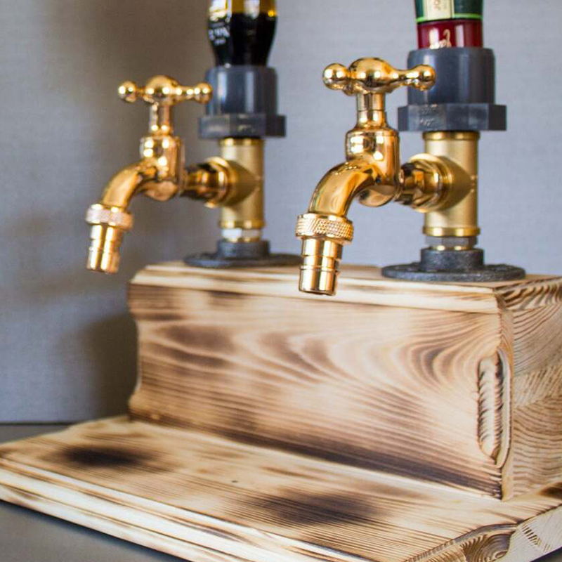 Whiskey wood drinking dispenser
