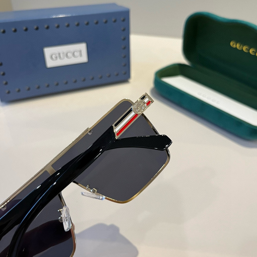Gucci Square Frame Sunglasses