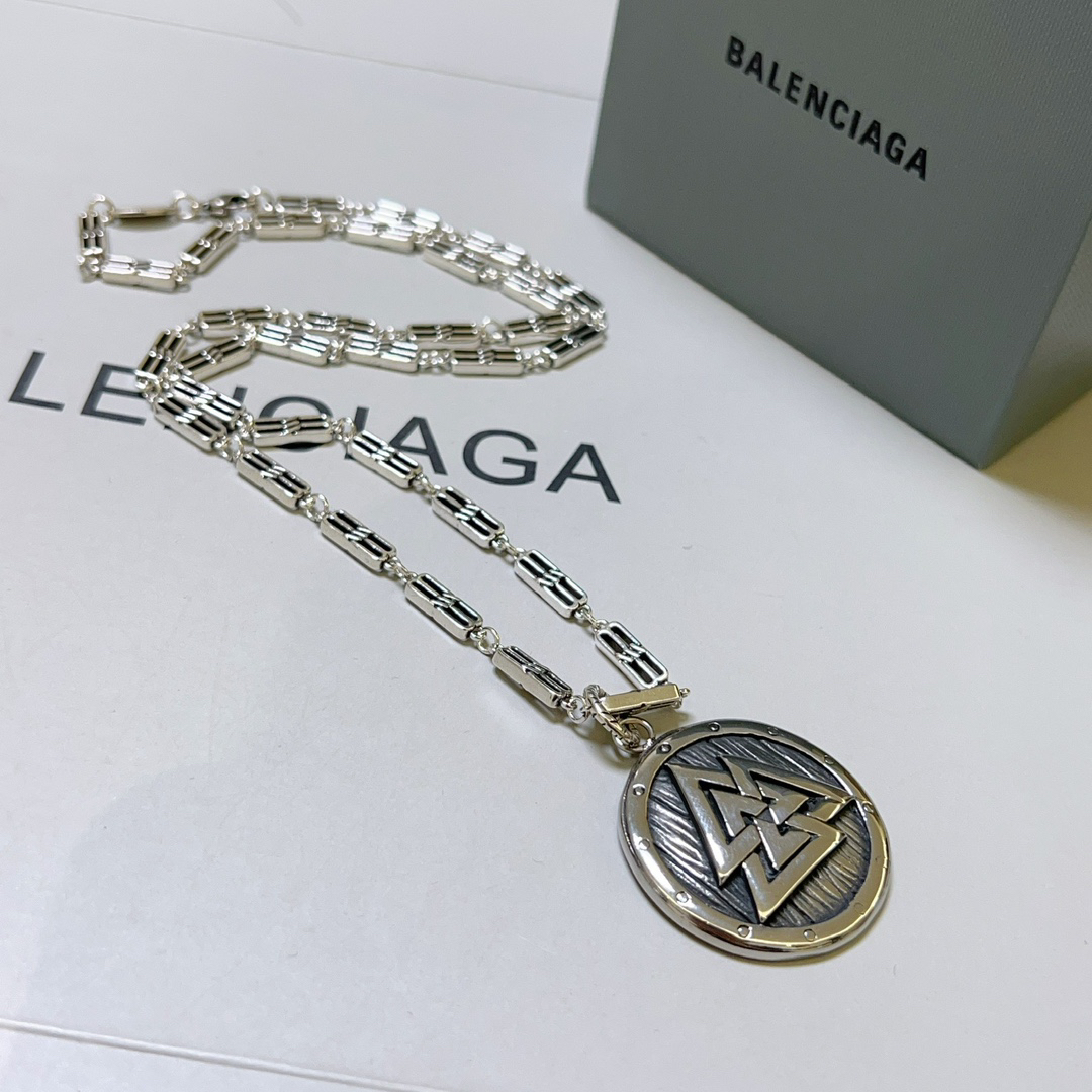 Balenciaga Round Shield Chain Vintage Necklace