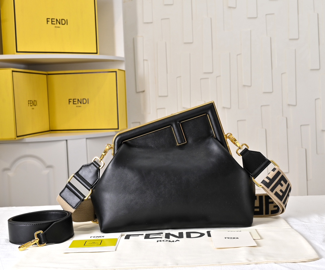 FENDI First Shoulder Bag 80017