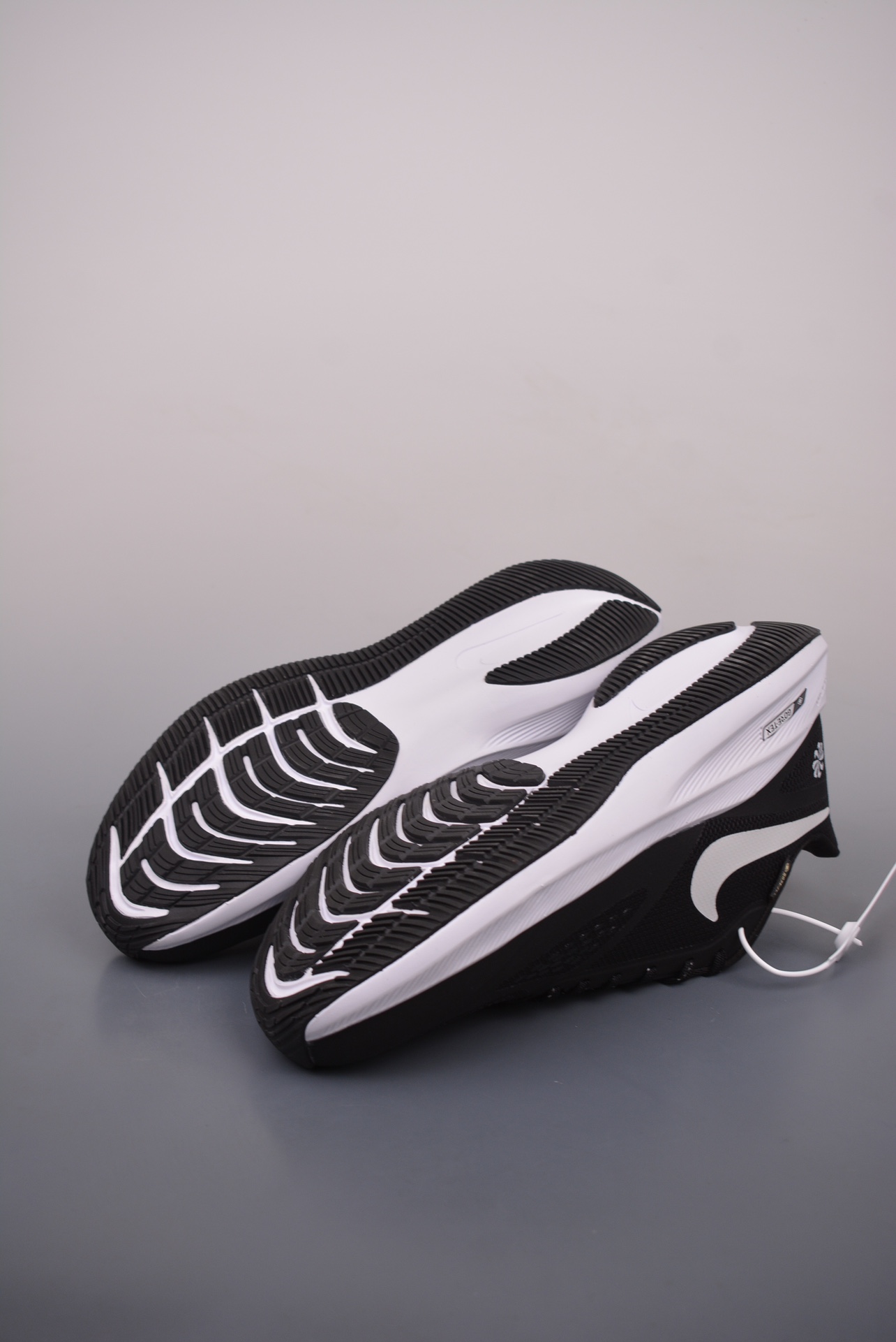 Nike Zoom WINFLO 7 Mesh Black and White CJ0291-200