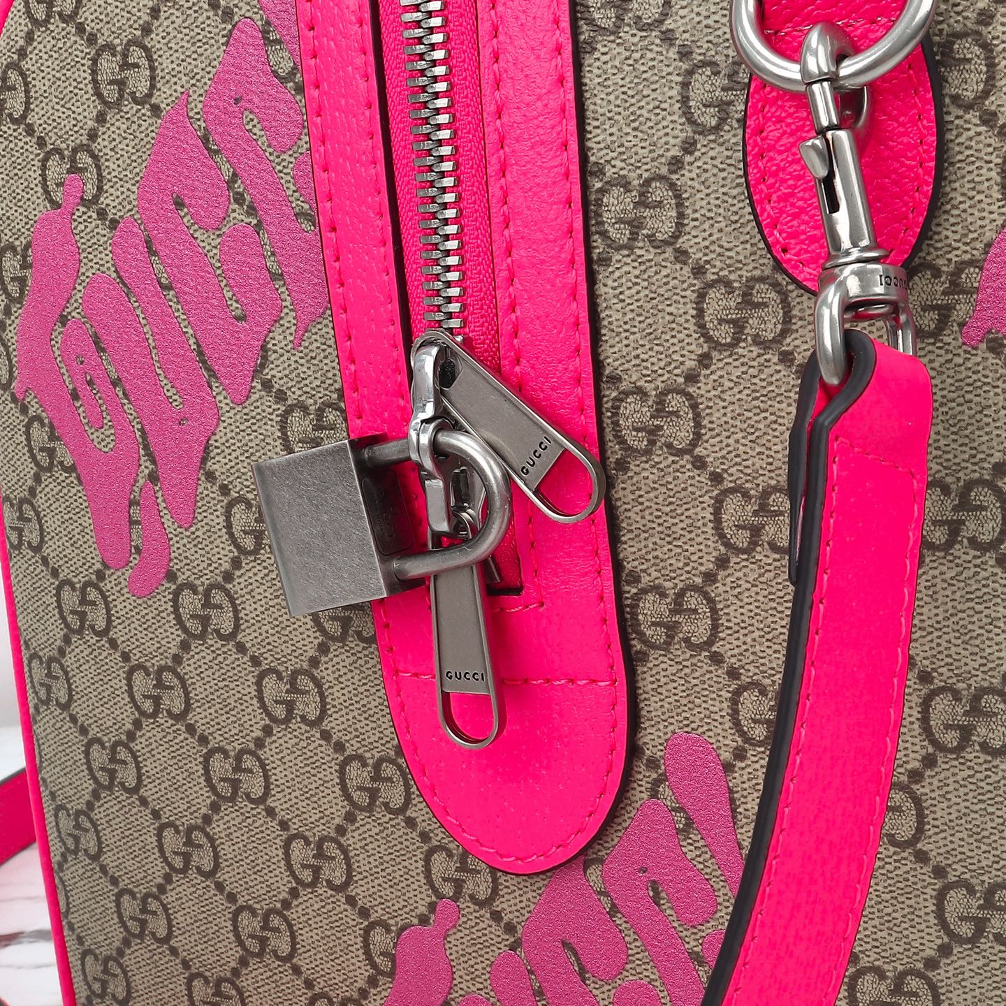 Gucci Medium duffle bag with print ‎834962 FAEQD 9763