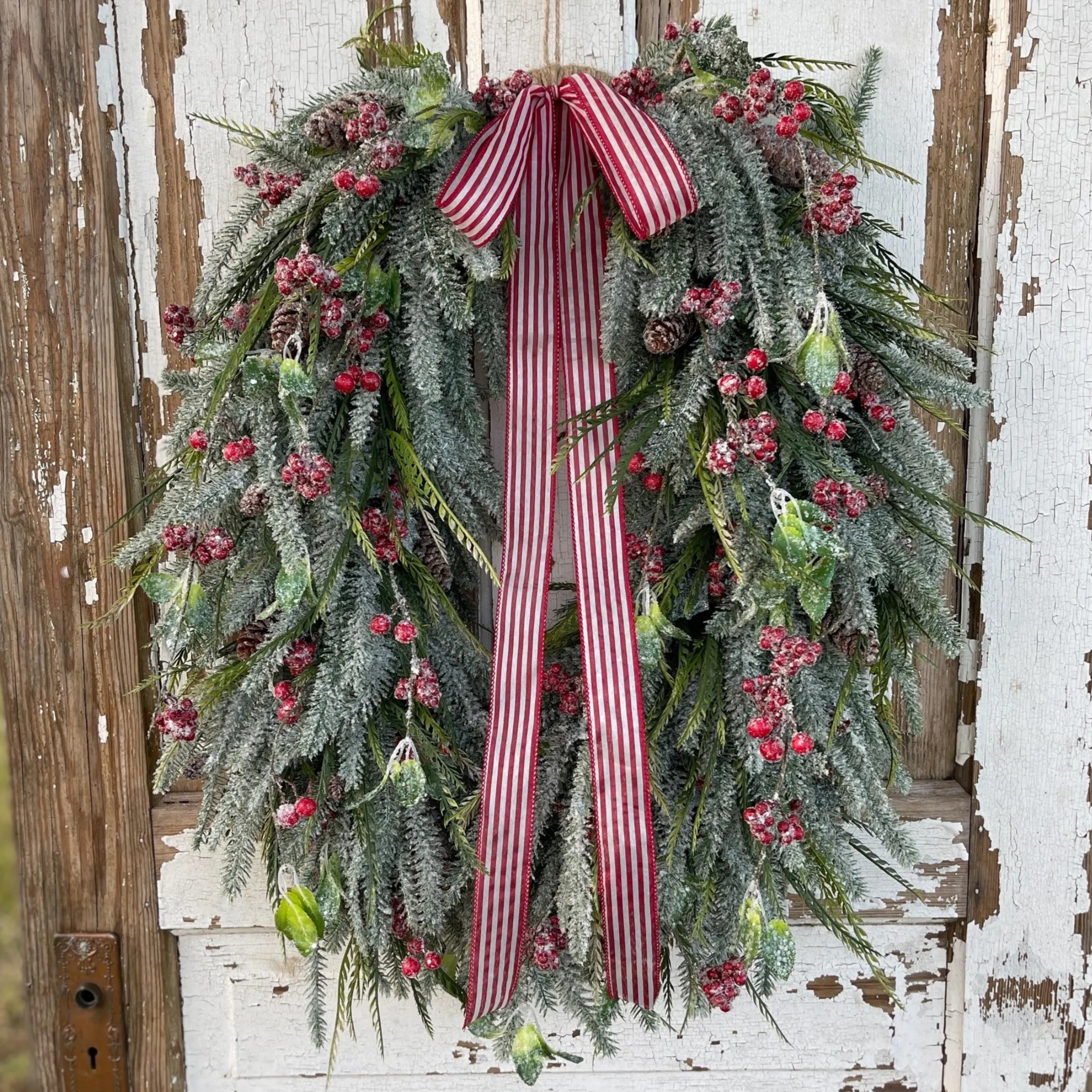 🏆Last Day 49% OFF⚡Frosted Pine Red Berry Christmas Wreath