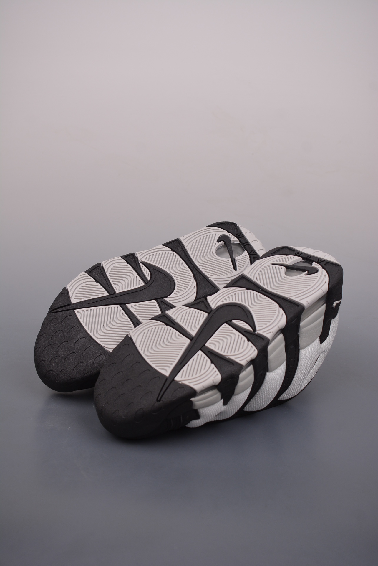Nike Air More Uptempo Low Black White Panda 414962-108