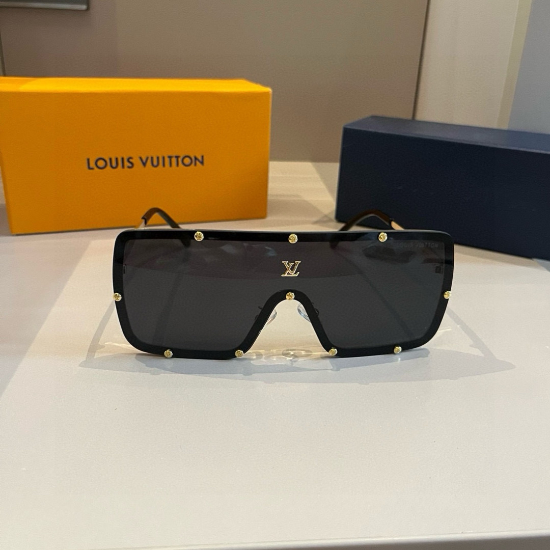 Louis Vuitton Square Frame Sunglasses