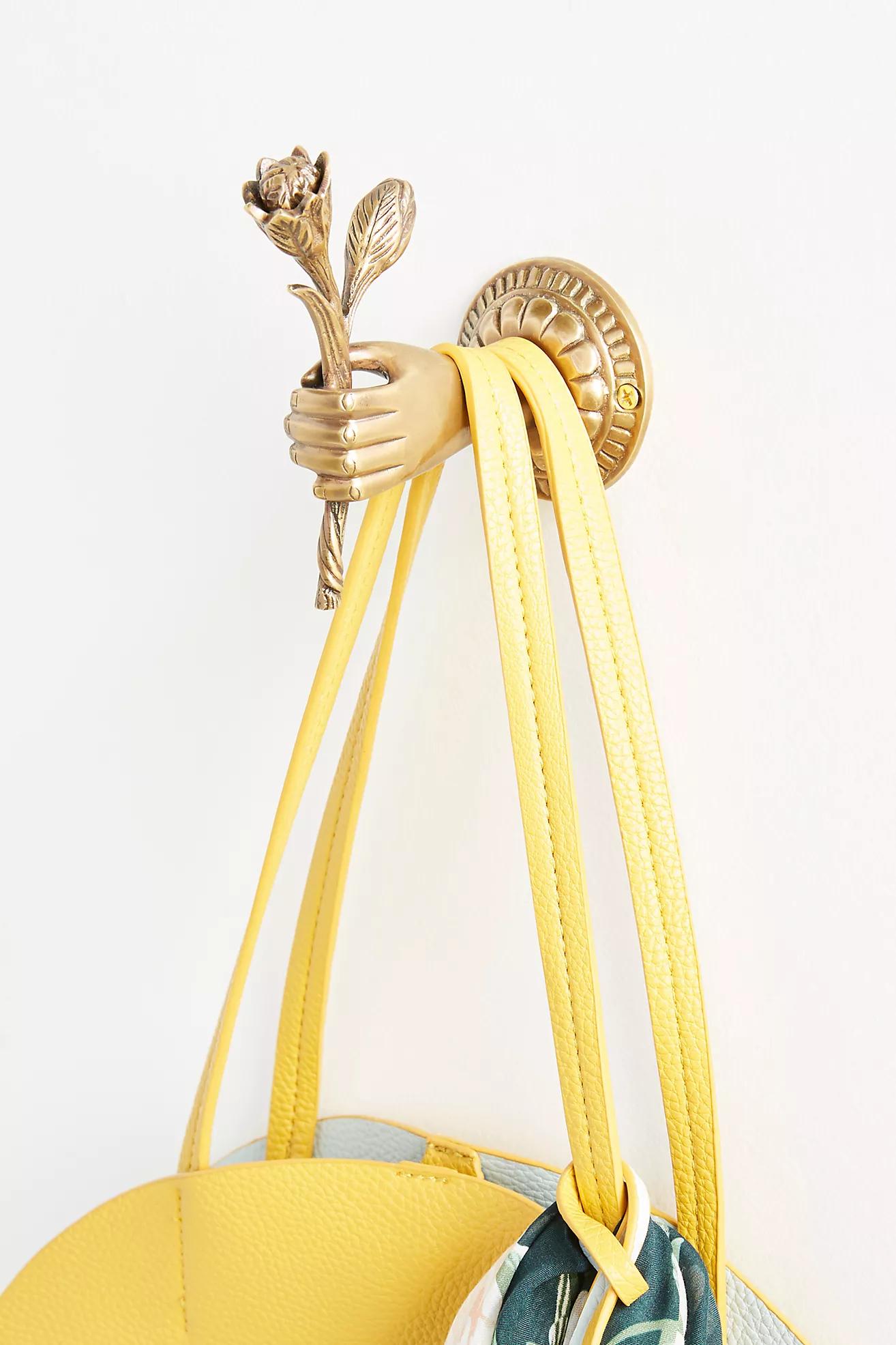 💖Last Day 49% OFF💖Hand Holding a Rose Design Brass Decorative Hook